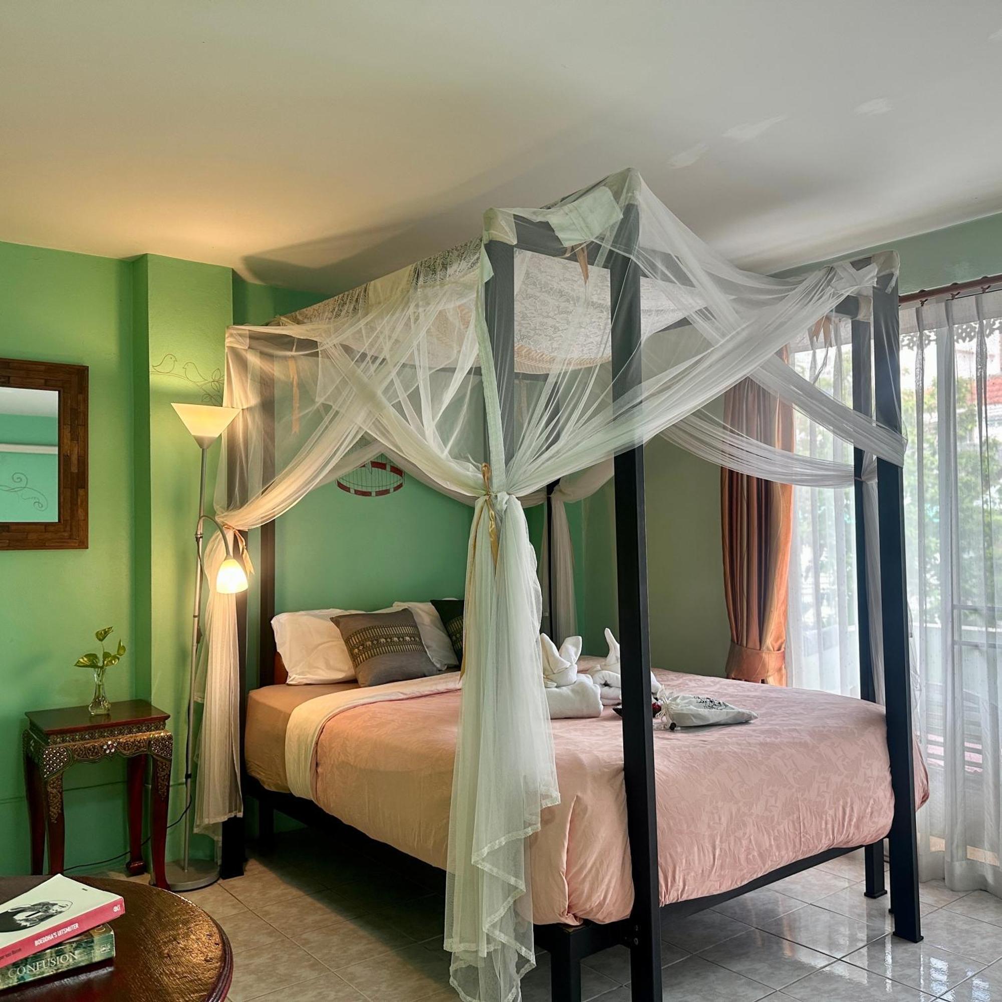 Awana House Bed and Breakfast Chiang Mai Exterior foto